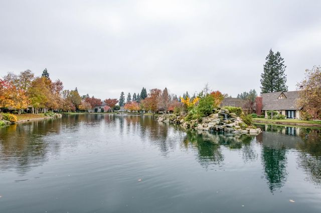 3014 W Brompton Lane, Fresno, CA 93711