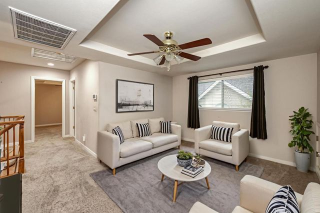 3014 W Brompton Lane, Fresno, CA 93711