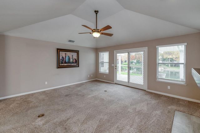 3014 W Brompton Lane, Fresno, CA 93711