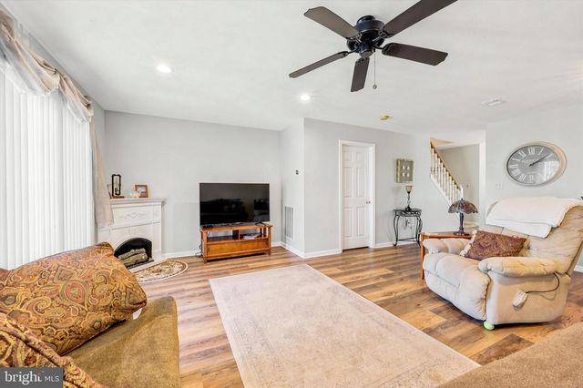 552 HEATHER LN, Upper Chichester, PA 19014