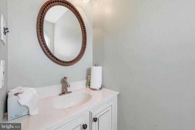 552 HEATHER LN, Upper Chichester, PA 19014