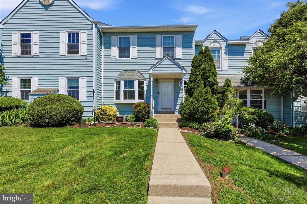 552 HEATHER LN, Upper Chichester, PA 19014