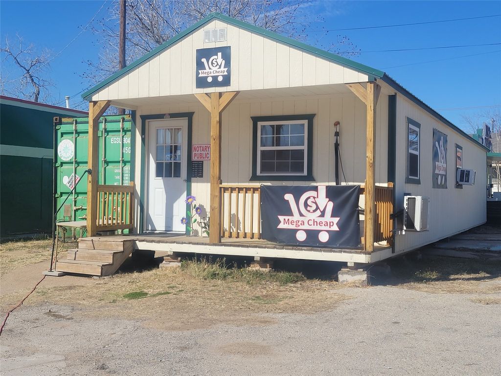 1041 Fourth, Graham, TX 76450