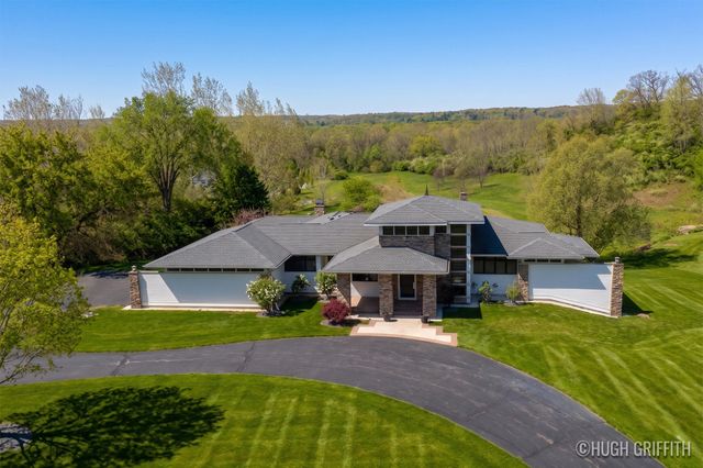 899 Skyevale Ne, Ada Twp, MI 49301