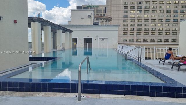 7270 SW 88th St B306, Miami, FL 33156