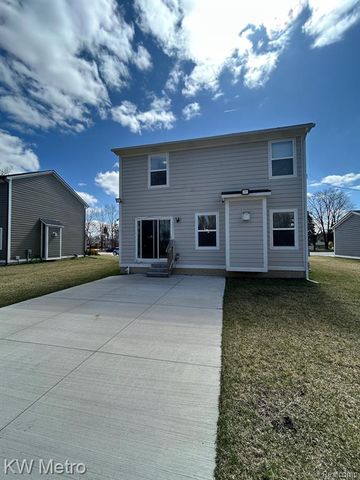 2323 E Maple Road, Troy, MI 48083