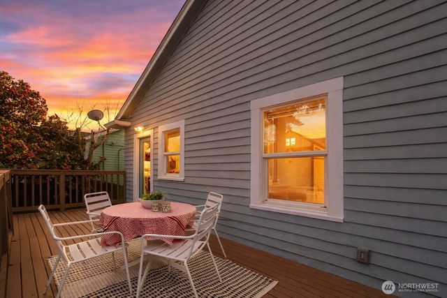 5624 7th Avenue NW, Seattle, WA 98107