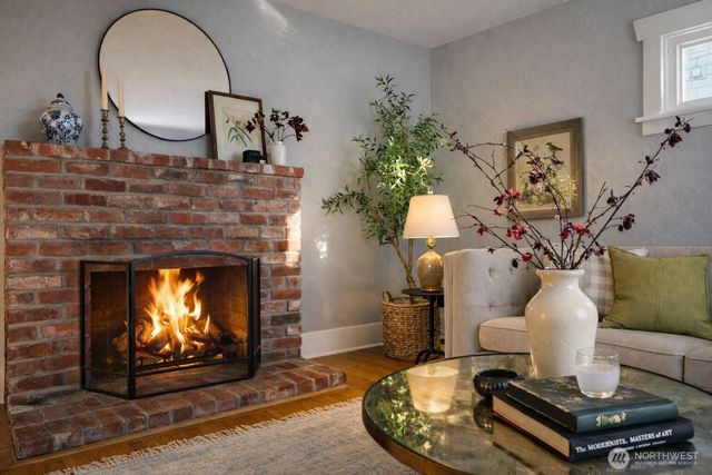 5624 7th Avenue NW, Seattle, WA 98107