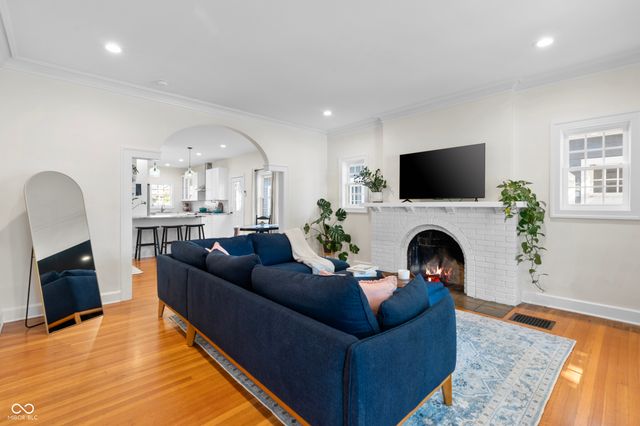 324 E 46th Street, Indianapolis, IN 46205