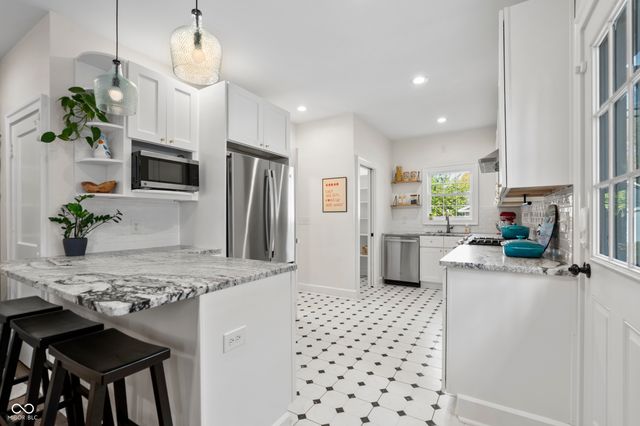 324 E 46th Street, Indianapolis, IN 46205