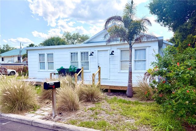 2047 38th Avenue, Vero Beach, FL 32960