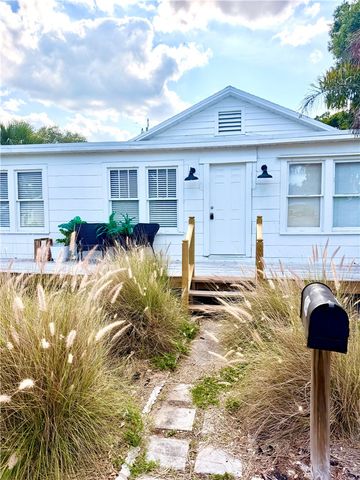 2047 38th Avenue, Vero Beach, FL 32960