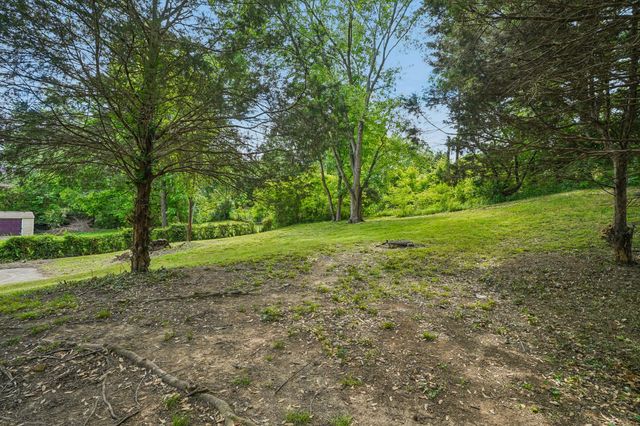 504 Kenney Dr, Clarksville, TN 37042