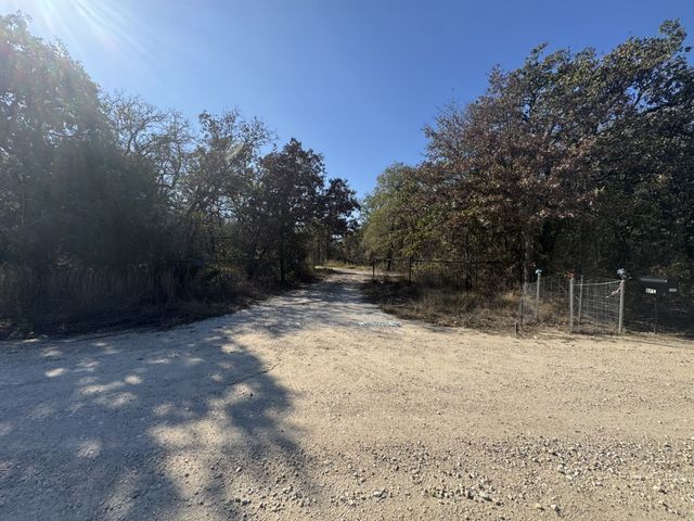 2095 Lcr 152, Mount Calm, TX 76673