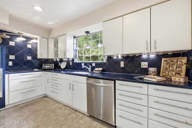 6963 MADRID Avenue, Jacksonville, FL 32217