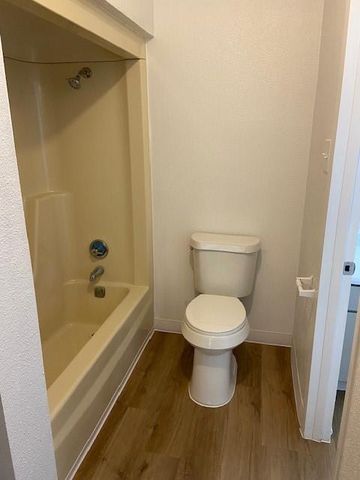 2822 S Bartell Drive 3, Houston, TX 77054