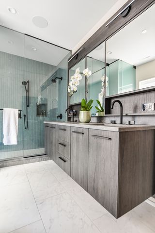 5643 N Glenwood Avenue, Chicago, IL 60660