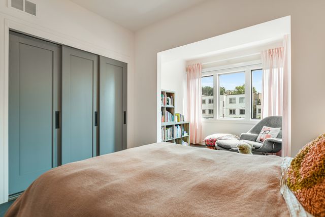 5643 N Glenwood Avenue, Chicago, IL 60660