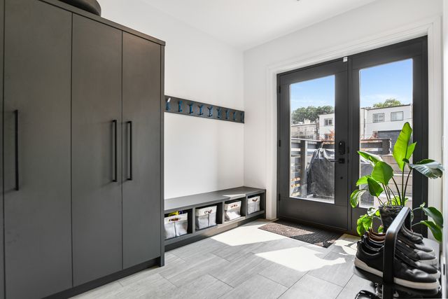 5643 N Glenwood Avenue, Chicago, IL 60660