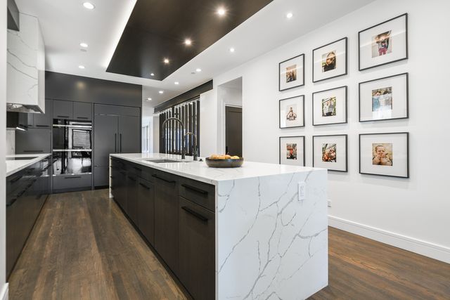 5643 N Glenwood Avenue, Chicago, IL 60660