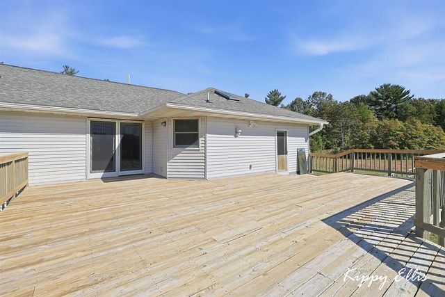16064 Lincoln Street, Grand Haven, MI 49417