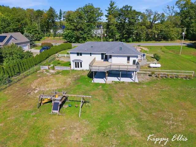 16064 Lincoln Street, Grand Haven, MI 49417