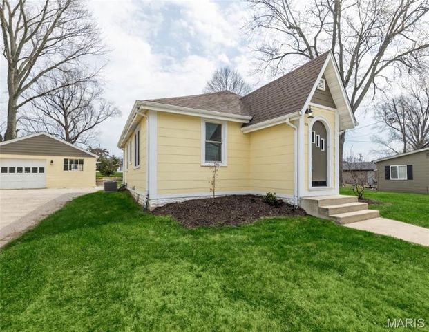 418 S Main Street, Shiloh, IL 62269