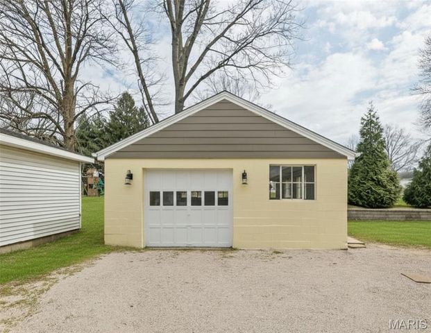 418 S Main Street, Shiloh, IL 62269