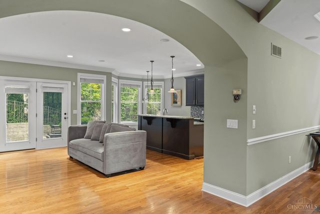 434 Stanley Avenue, Cincinnati, OH 45226