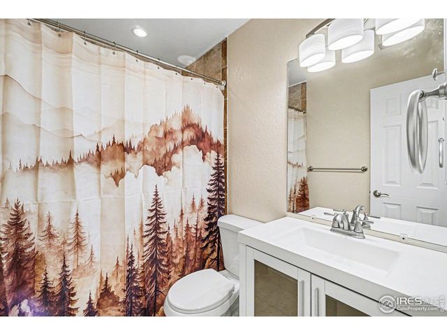 225 E 8th Ave F2, Longmont, CO 80504