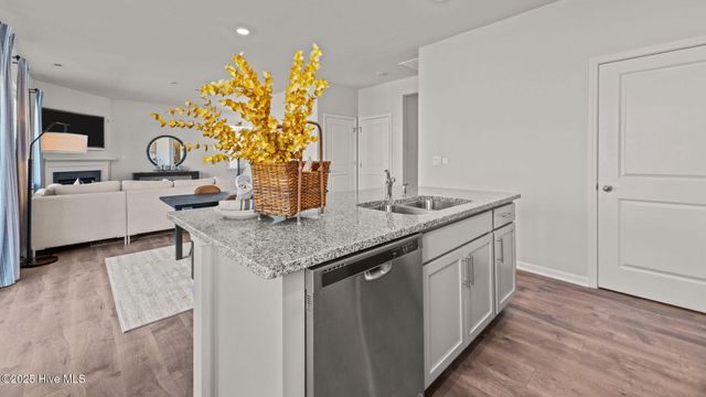 1026 Minnette Circle, New Bern, NC 28562