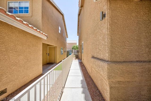 8009 Draco Circle 101, Las Vegas, NV 89128