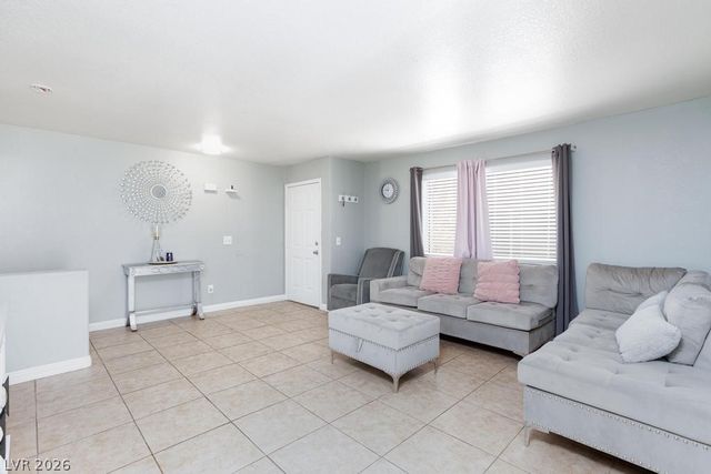 8009 Draco Circle 101, Las Vegas, NV 89128