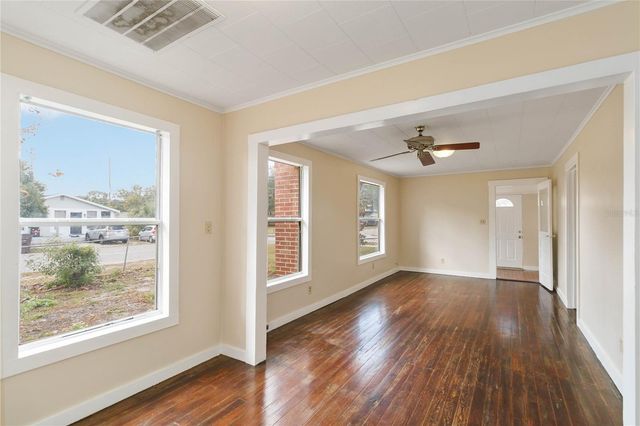 2121 10TH STREET, St Cloud, FL 34769