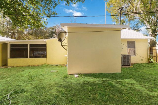 2121 10TH STREET, St Cloud, FL 34769