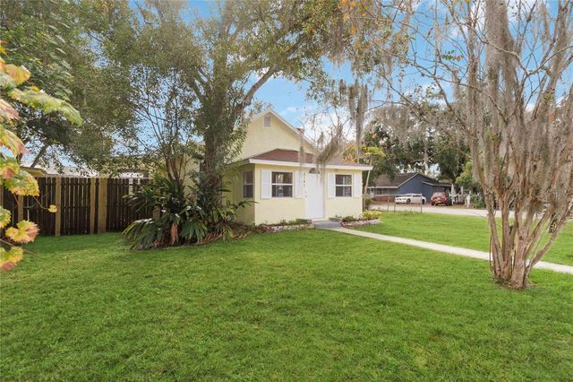 2121 10TH STREET, St Cloud, FL 34769