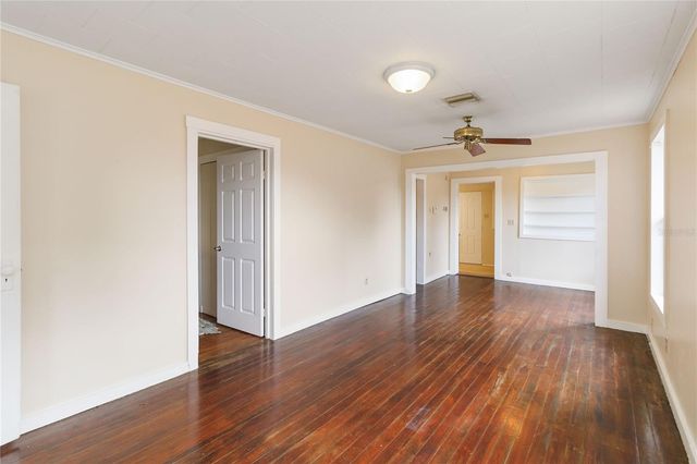 2121 10TH STREET, St Cloud, FL 34769