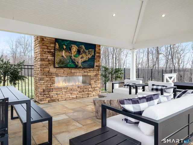 42 Starr Lane, Bethel, CT 06801