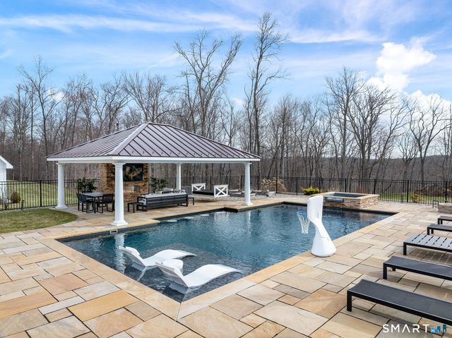 42 Starr Lane, Bethel, CT 06801