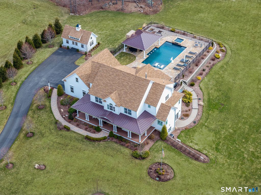 42 Starr Lane, Bethel, CT 06801