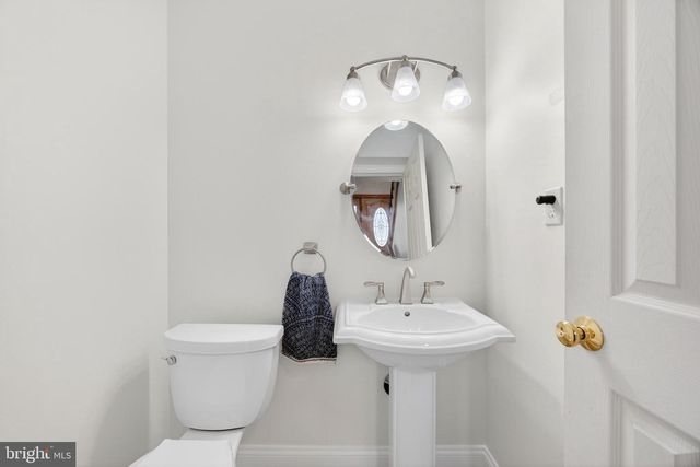 939 SHORE ACRES RD, Arnold, MD 21012