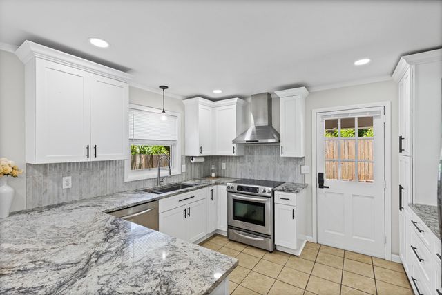 1906 Bobolink Avenue, North Augusta, SC 29841