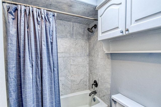 3800 Evesham Court, Norman, OK 73072
