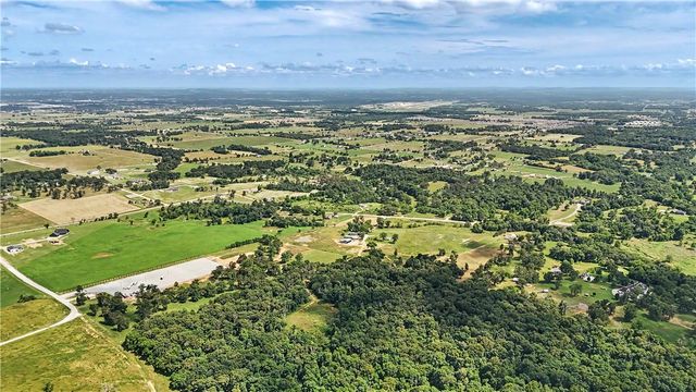 14500 Highway 102, Gravette, AR 72736