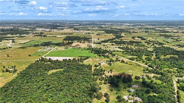 14500 Highway 102, Gravette, AR 72736
