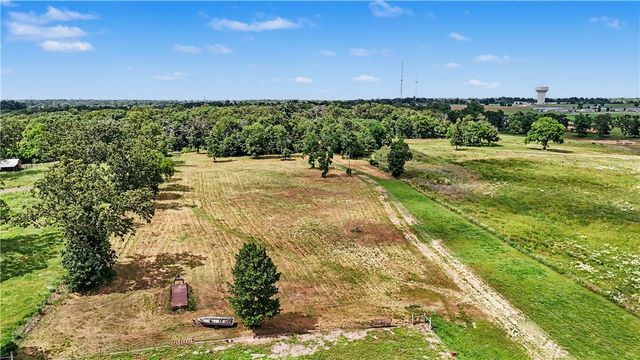 14500 Highway 102, Gravette, AR 72736
