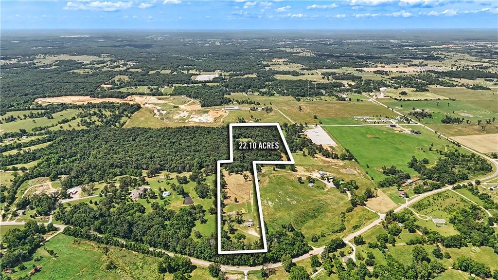 14500 Highway 102, Gravette, AR 72736