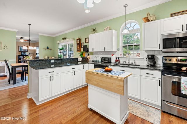 1006 Waterview Lane SW, Calabash, NC 28467