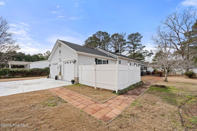 1006 Waterview Lane SW, Calabash, NC 28467