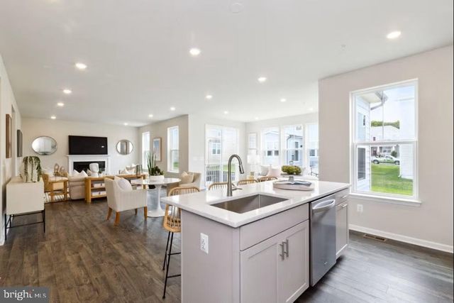 11731 CYGNET CT, Waldorf, MD 20601